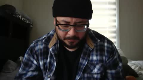 Snapshot of sparehamster chatting on November 3, 3:46 pm sparehamster online show from November 3, 3:46 pm