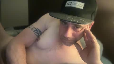 Snapshot of sparker1169 chatting on December 27, 1:07 pm Dad online show from December 27, 1:07 pm