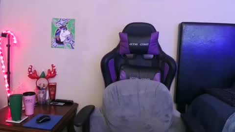 Tip 1 token  Follow me on instagram  Sparkle pinuppp online show from December 6, 8:26 am