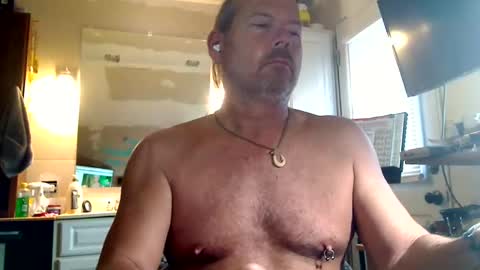 Snapshot of sparky401 chatting on December 21, 3:41 pm sparky401 online show from December 21, 3:41 pm