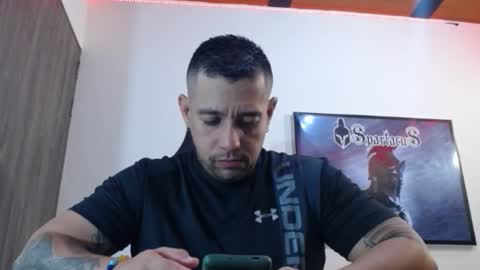 Snapshot of spartacus_cam chatting on November 4, 5:17 am online show from November 4, 5:17 am