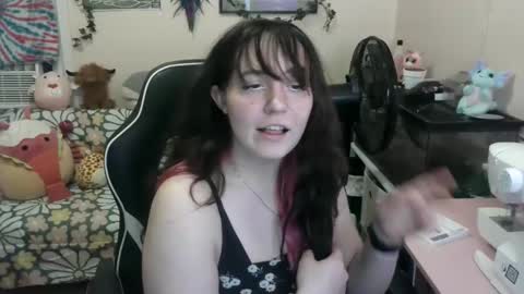 Snapshot of spawnofademon chatting on December 31, 7:31 am spawnofademon online show from December 31, 7:31 am