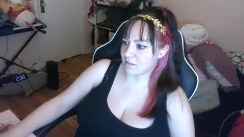 Snapshot of spawnofademon chatting on February 26, 7:38 pm spawnofademon online show from February 26, 7:38 pm