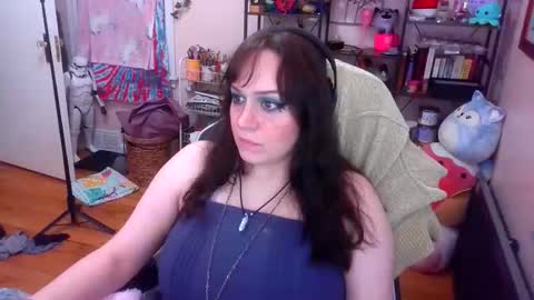 Snapshot of spawnofademon chatting on February 19, 11:45 pm spawnofademon online show from February 19, 11:45 pm