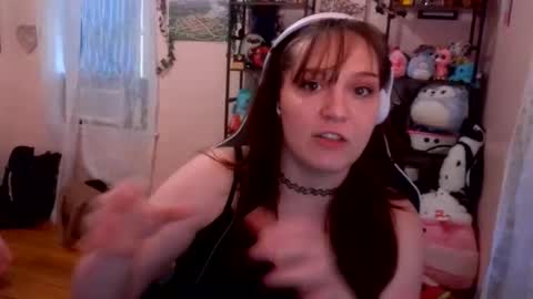 Snapshot of spawnofademon chatting on June 2, 1:35 pm spawnofademon online show from June 2, 1:35 pm