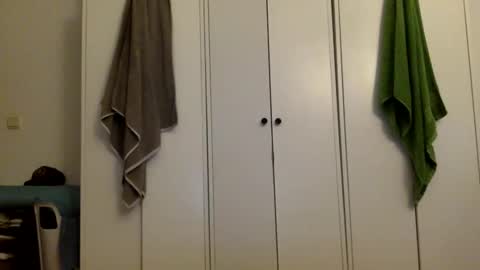 Snapshot of spaziodrumon chatting on December 1, 12:04 am spaziodrumon online show from December 1, 12:04 am