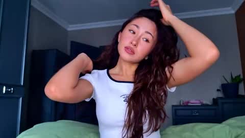 Snapshot of special_person chatting on May 31, 7:15 am Nicole online show from May 31, 7:15 am