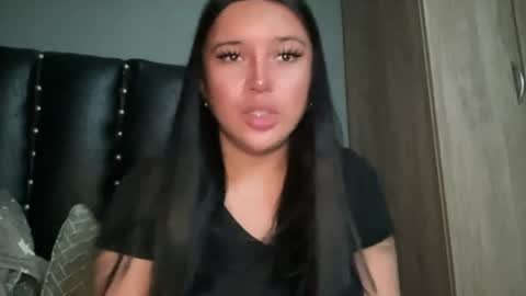 Snapshot of specialgirlxxx chatting on June 21, 12:57 am specialgirlxxx online show from June 21, 12:57 am