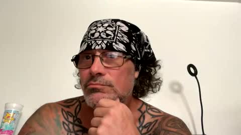 specter1972 online show from April 5, 4:26 pm