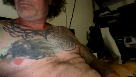 Snapshot of specter1972 chatting on May 2, 1:21 am specter1972 online show from May 2, 1:21 am