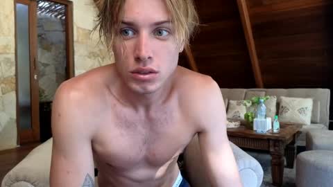 Sasha --  online show from April 15, 11:05 pm