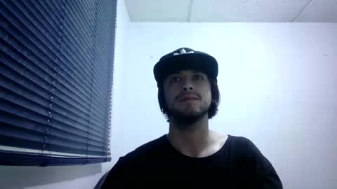 sperm_donor94 online show from April 20, 7:04 pm