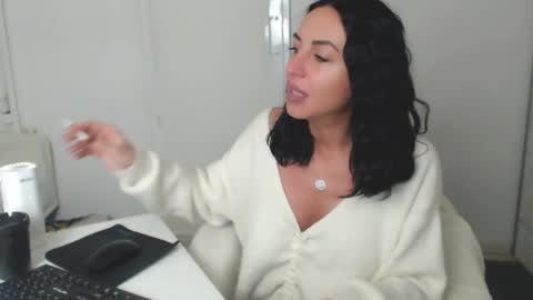 Carla online show from February 4, 4:29 pm