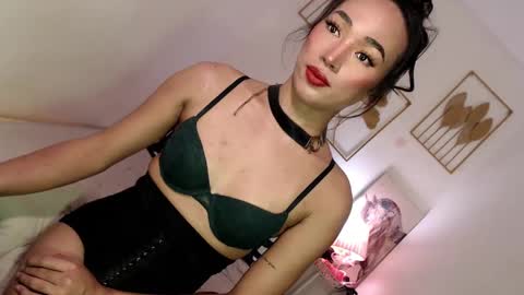 Alora online show from February 15, 9:38 am
