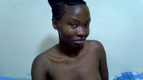 Snapshot of spicy_kittie chatting on July 5, 8:43 am Kittle online show from July 5, 8:43 am