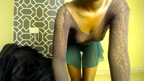 cuttie online show from May 28, 11:13 pm