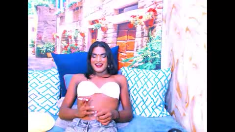 Snapshot of spicybarbie4u chatting on February 19, 9:00 pm spicybarbie4u online show from February 19, 9:00 pm