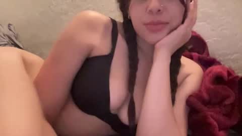 spicypiscesxoxo online show from June 9, 2:34 am
