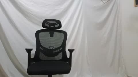 Snapshot of spider_0090 chatting on December 22, 8:17 pm Marco. When Im offline you can view premium content in bio online show from December 22, 8:17 pm