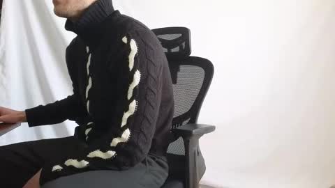 Snapshot of spider_0090 chatting on February 5, 12:10 pm Marco. When Im offline you can view premium content in bio online show from February 5, 12:10 pm