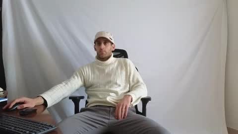 Snapshot of spider_0090 chatting on February 10, 1:04 pm Marco. When Im offline you can view premium content in bio online show from February 10, 1:04 pm