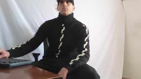 Snapshot of spider_0090 chatting on February 14, 9:39 am Marco. When Im offline you can view premium content in bio online show from February 14, 9:39 am