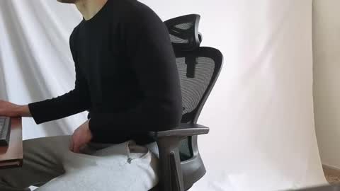 Snapshot of spider_0090 chatting on February 27, 9:09 am Marco. When Im offline you can view premium content in bio online show from February 27, 9:09 am