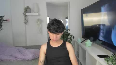 Snapshot of spider_baby_ chatting on December 1, 8:14 pm spider_baby_ online show from December 1, 8:14 pm