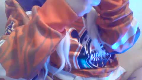 Vanessa Spade online show from February 21, 9:45 am