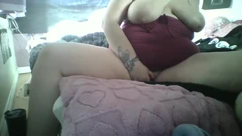 Vanessa Spade online show from May 30, 8:50 pm