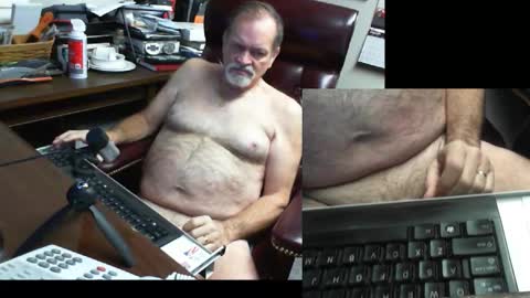 Snapshot of spitfire1964 chatting on March 10, 4:03 pm Spitfire online show from March 10, 4:03 pm