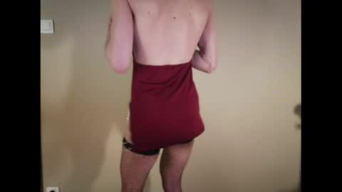 ellie online show from April 17, 8:23 pm