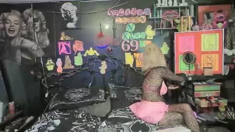 Daddy  His Splash Queen online show from April 13, 3:12 am