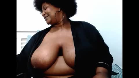 Snapshot of splendidtalitha chatting on November 4, 10:31 pm SplendidTalitha online show from November 4, 10:31 pm