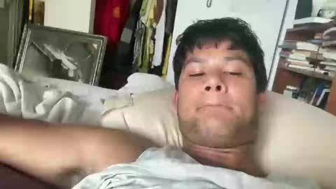 Snapshot of splipppery chatting on February 27, 11:37 pm splipppery online show from February 27, 11:37 pm