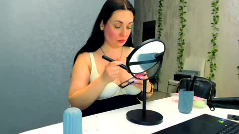 Lilith online show from April 2, 7:44 pm