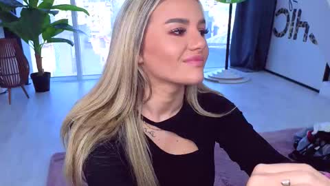 Anna online show from October 20, 11:10 am