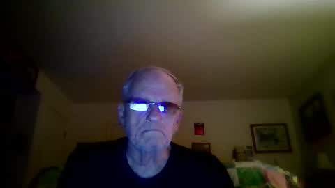 spongebobpineapple70 online show from May 24, 2:16 am