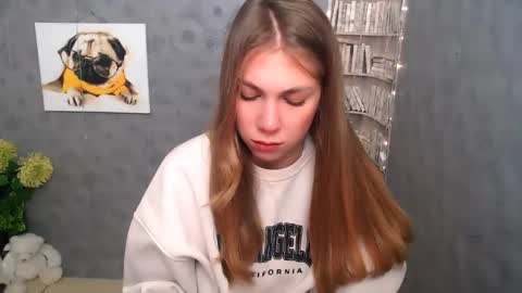 Snapshot of sport_tall_karina chatting on February 10, 9:14 am Karina online show from February 10, 9:14 am