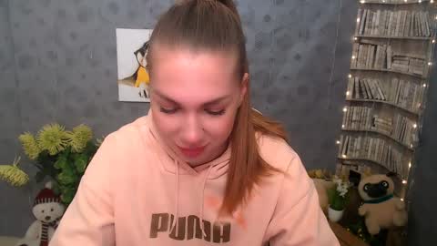 Snapshot of sport_tall_karina chatting on March 12, 9:34 am Karina online show from March 12, 9:34 am