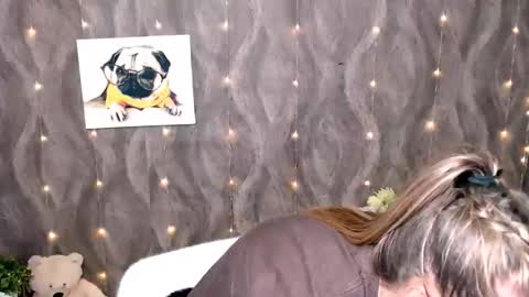 Snapshot of sport_tall_karina chatting on September 9, 7:08 am Karina online show from September 9, 7:08 am