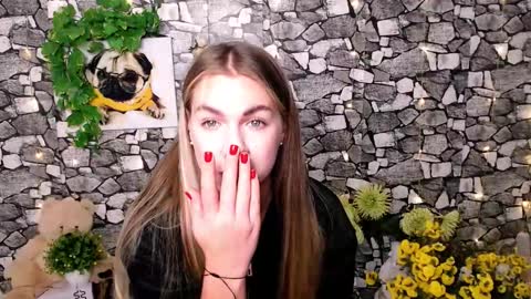 Snapshot of sport_tall_karina chatting on October 23, 8:57 am Karina online show from October 23, 8:57 am