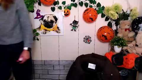 Snapshot of sport_tall_karina chatting on October 30, 8:27 am Karina online show from October 30, 8:27 am