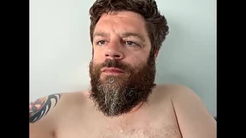 Snapshot of sprawlr84 chatting on December 17, 11:11 pm sprawlr84 online show from December 17, 11:11 pm