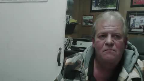 Snapshot of spyder719 chatting on November 26, 1:28 am spyder719 online show from November 26, 1:28 am