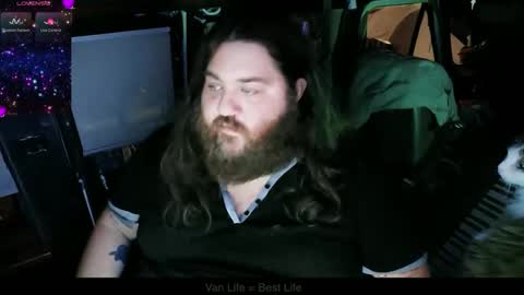 Snapshot of squeaks724 chatting on January 6, 12:59 am Your Pal Squeaks online show from January 6, 12:59 am