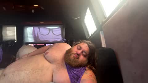 Snapshot of squeaks724 chatting on February 4, 1:48 pm Your Pal Squeaks online show from February 4, 1:48 pm