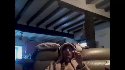 Snapshot of squealer69 chatting on November 17, 3:07 pm squealer69 online show from November 17, 3:07 pm