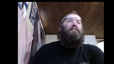 Snapshot of squegly chatting on December 29, 6:38 pm Bryan online show from December 29, 6:38 pm