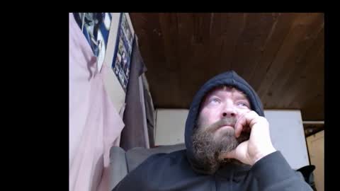 squegly1 online show from December 1, 6:51 am